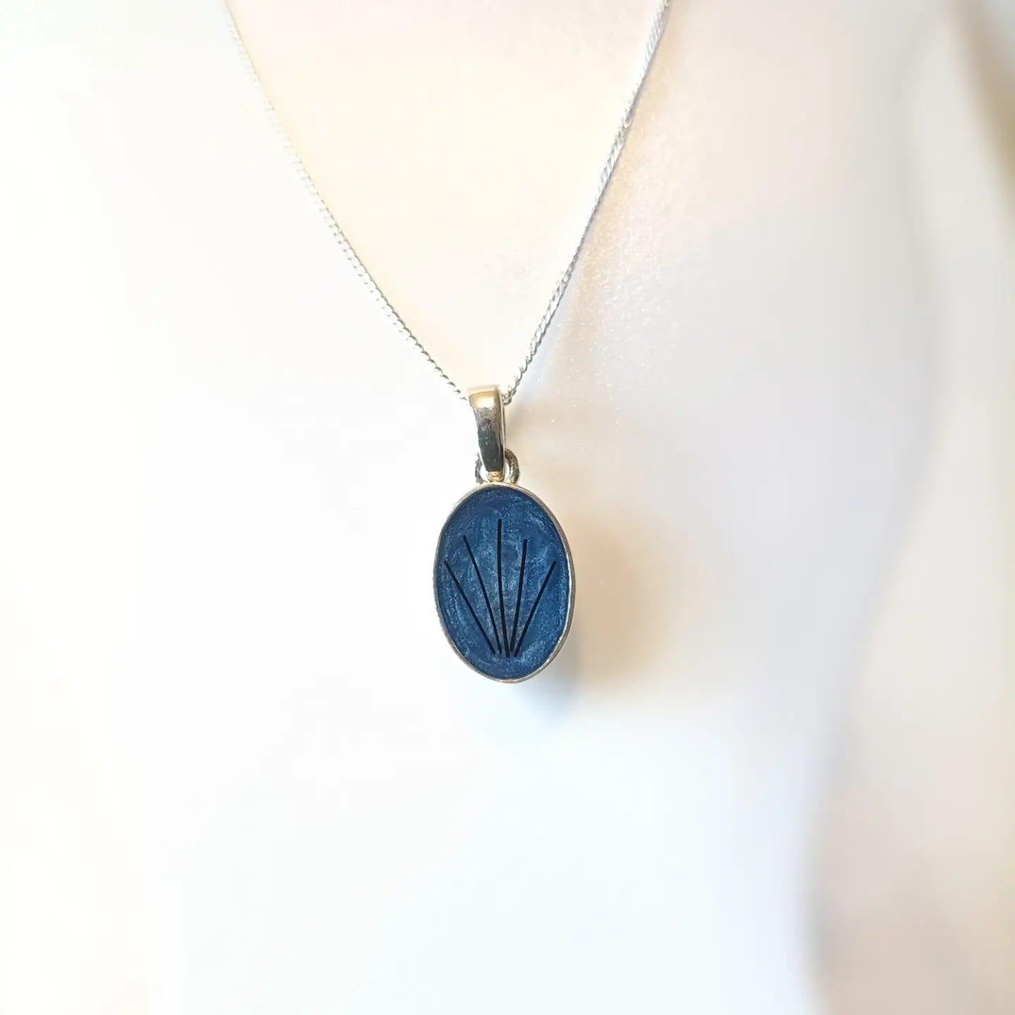 Small Oval Necklace