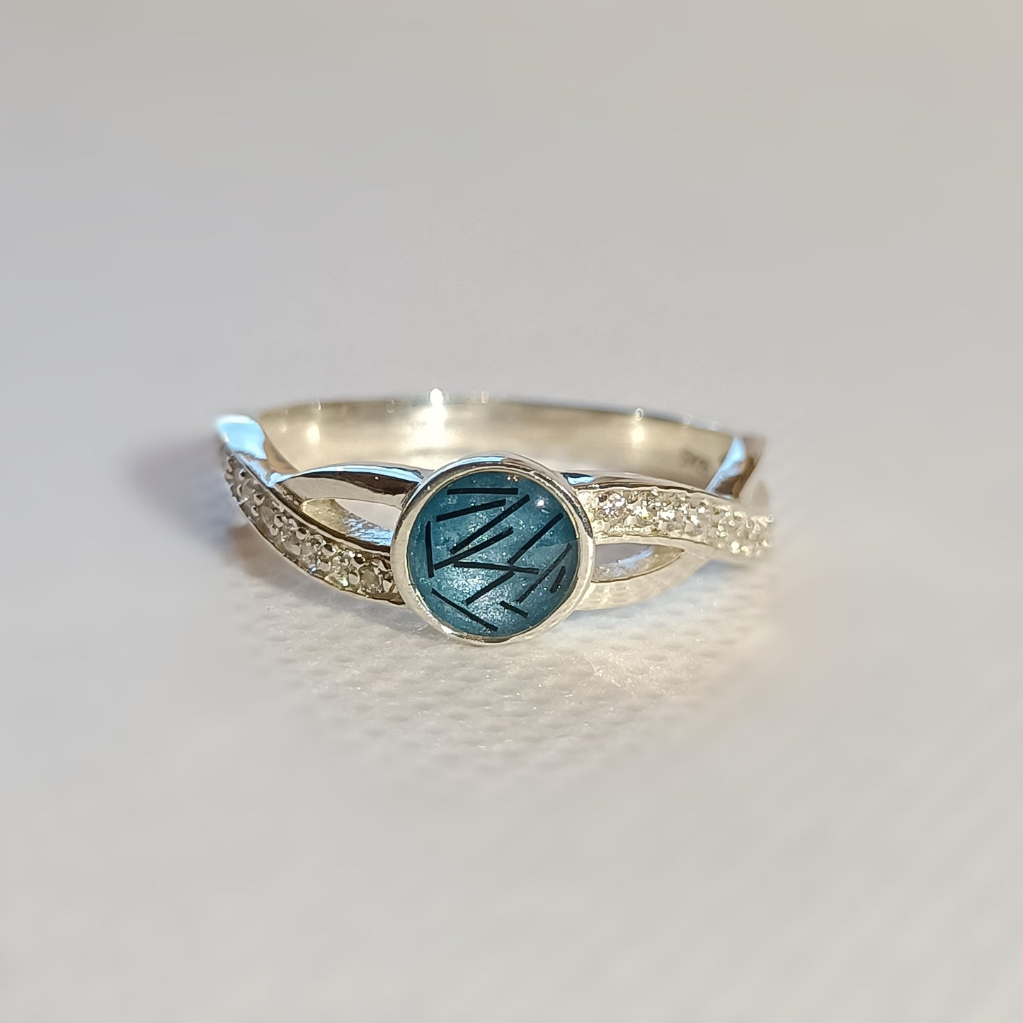 Criss Cross Round CZ Ring