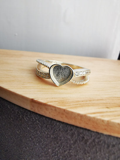 Heart Twist Split CZ Ring